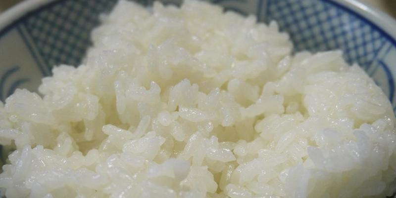 le riz blanc, l'élement indispensable du repas